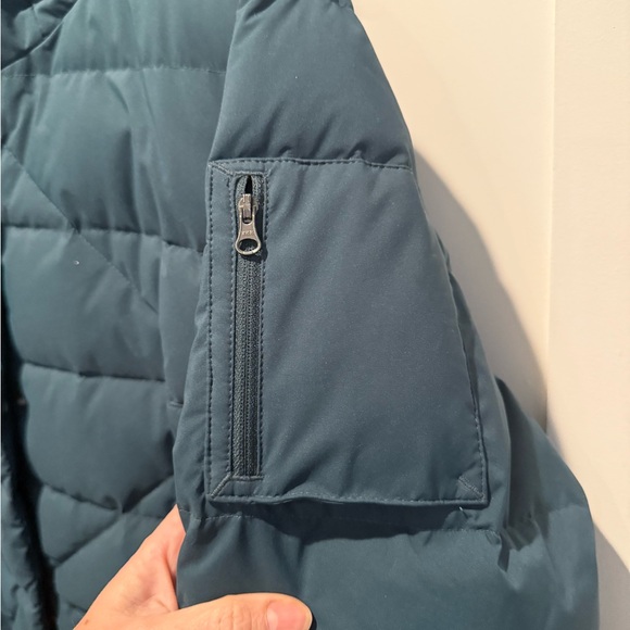 Eddie Bauer Sun Valley Frost Down
Parka- large - Picture 4 of 9